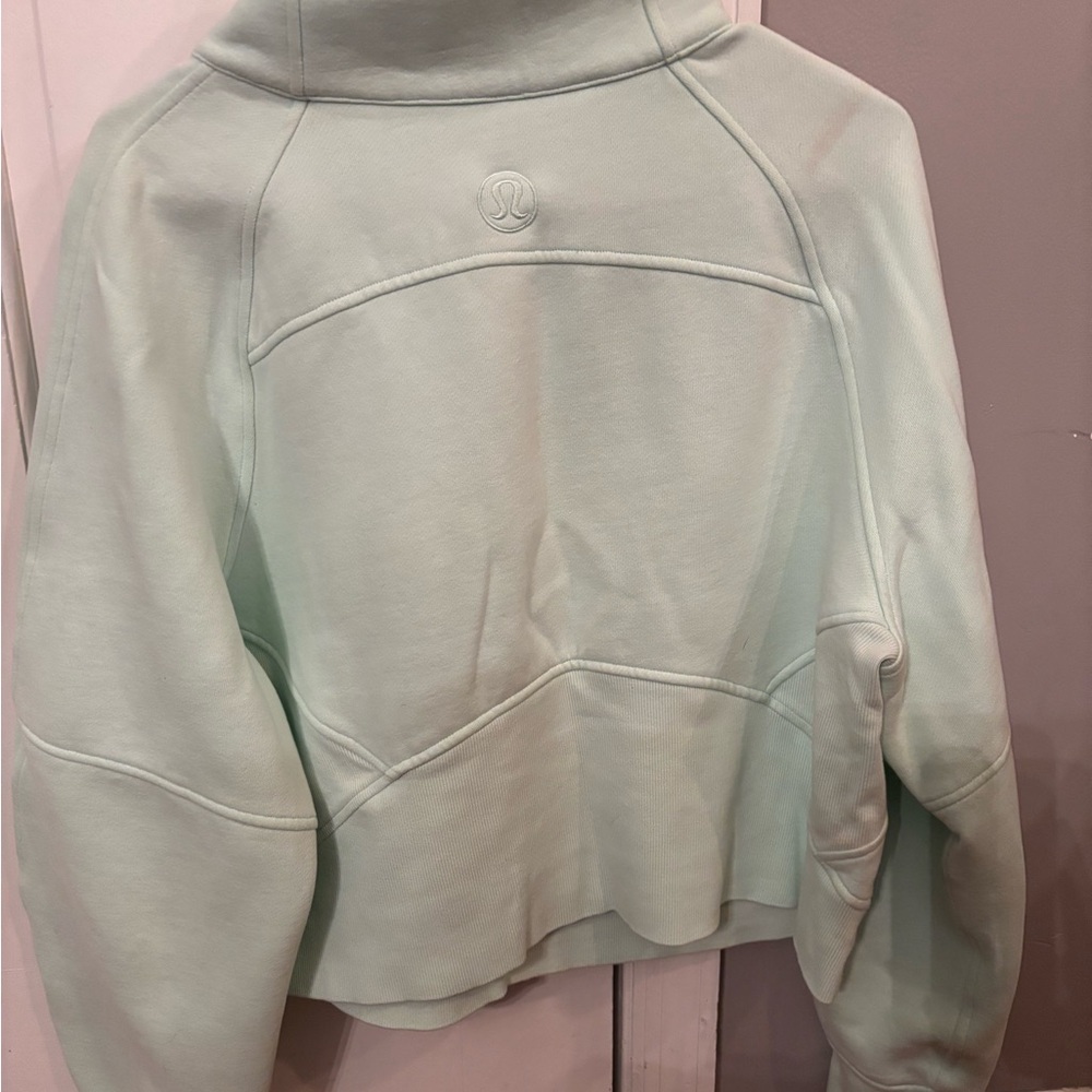 Lululemon Mint Green Sweatshirt